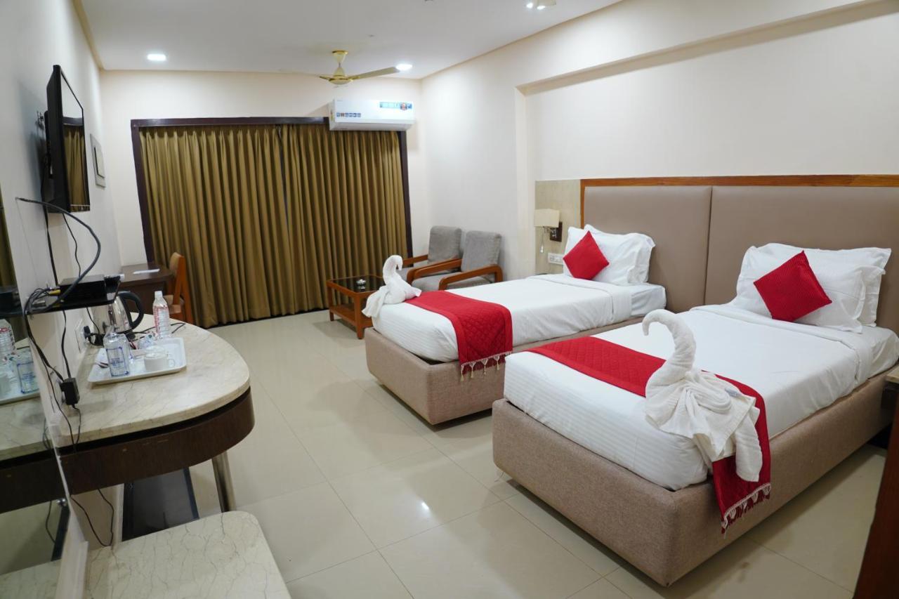 Hotel Grand Nagarjuna By Konark Hotels Guntur Exterior photo
