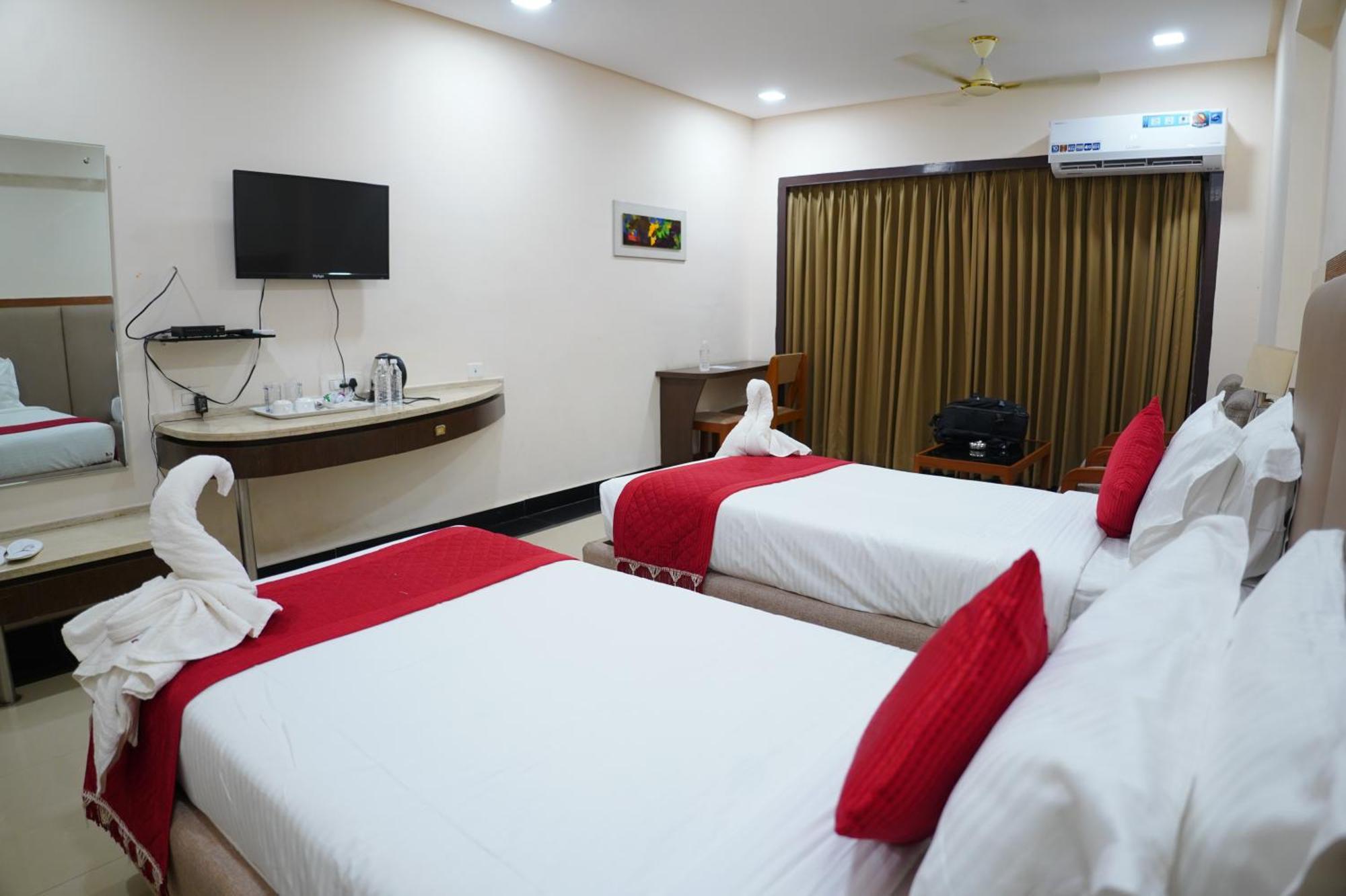 Hotel Grand Nagarjuna By Konark Hotels Guntur Exterior photo