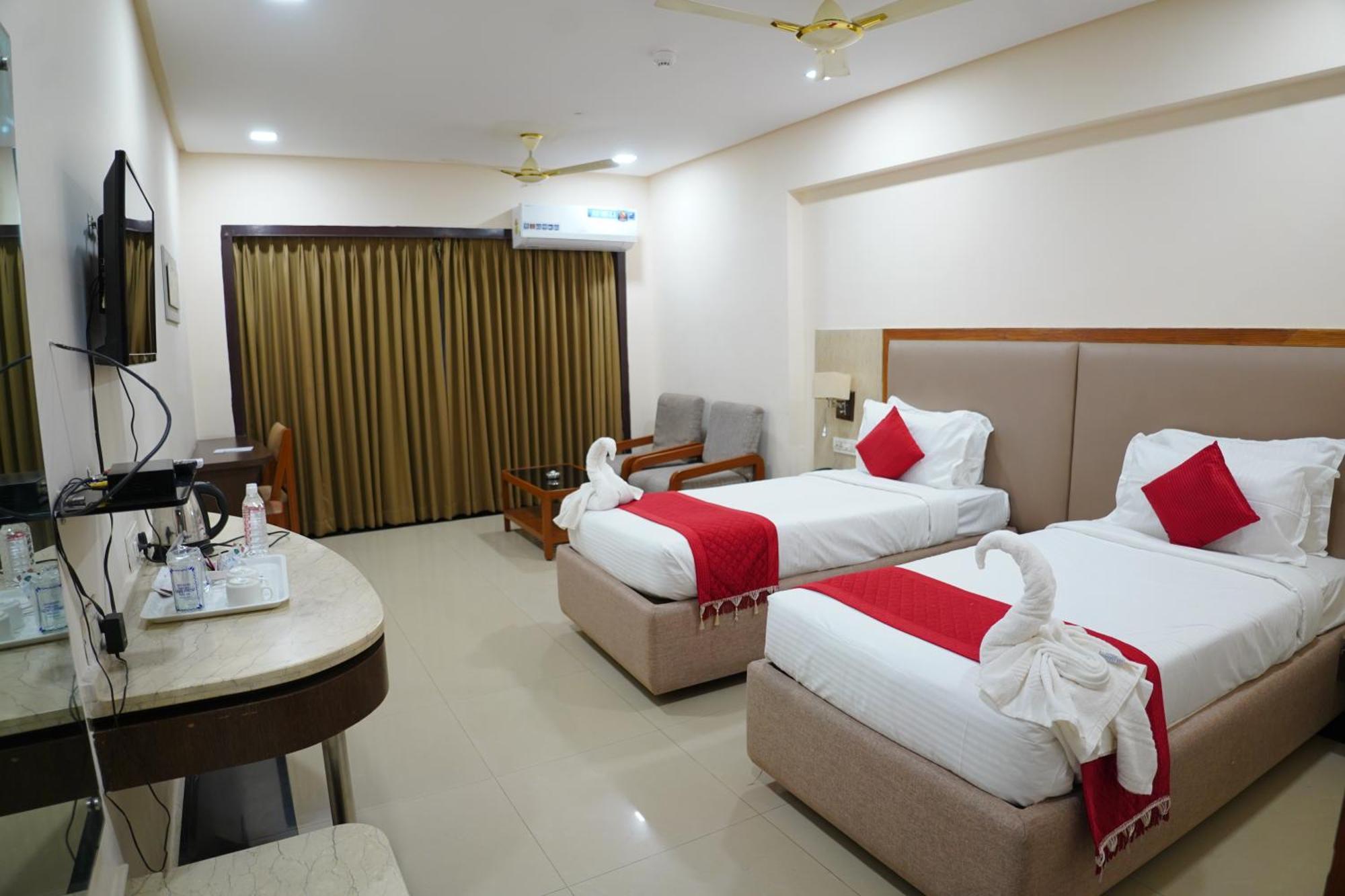 Hotel Grand Nagarjuna By Konark Hotels Guntur Exterior photo