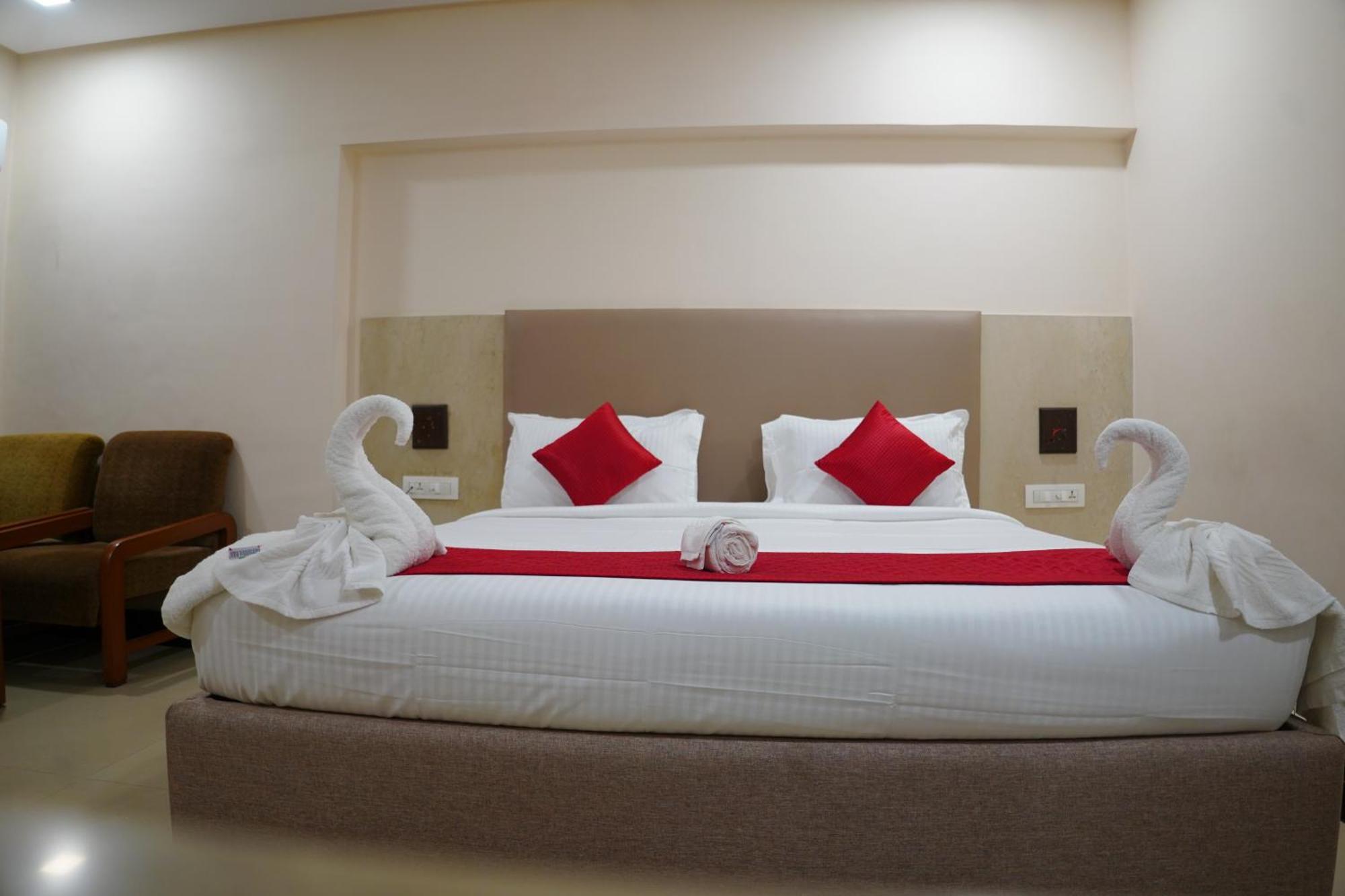Hotel Grand Nagarjuna By Konark Hotels Guntur Exterior photo